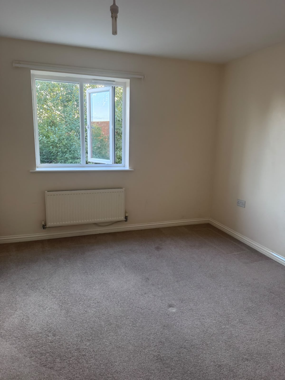 Empty bedroom cleaned ready for handover